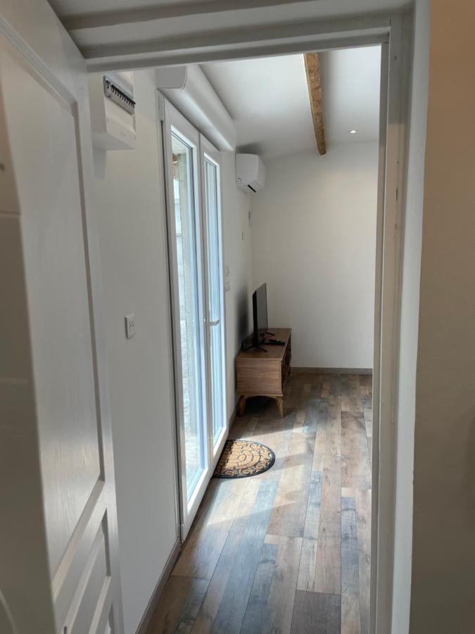 Aparthotel Studio 23 m2+wifi +parking privé à Oullins Extérieur photo