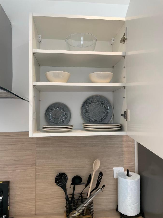 Aparthotel Studio 23 m2+wifi +parking privé à Oullins Extérieur photo